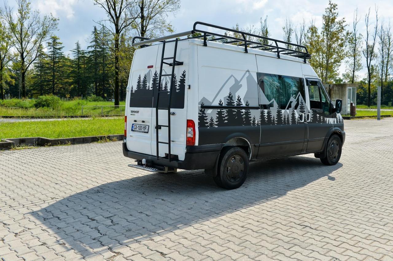 Mta Campervans Apartman Kutaiszi Kültér fotó